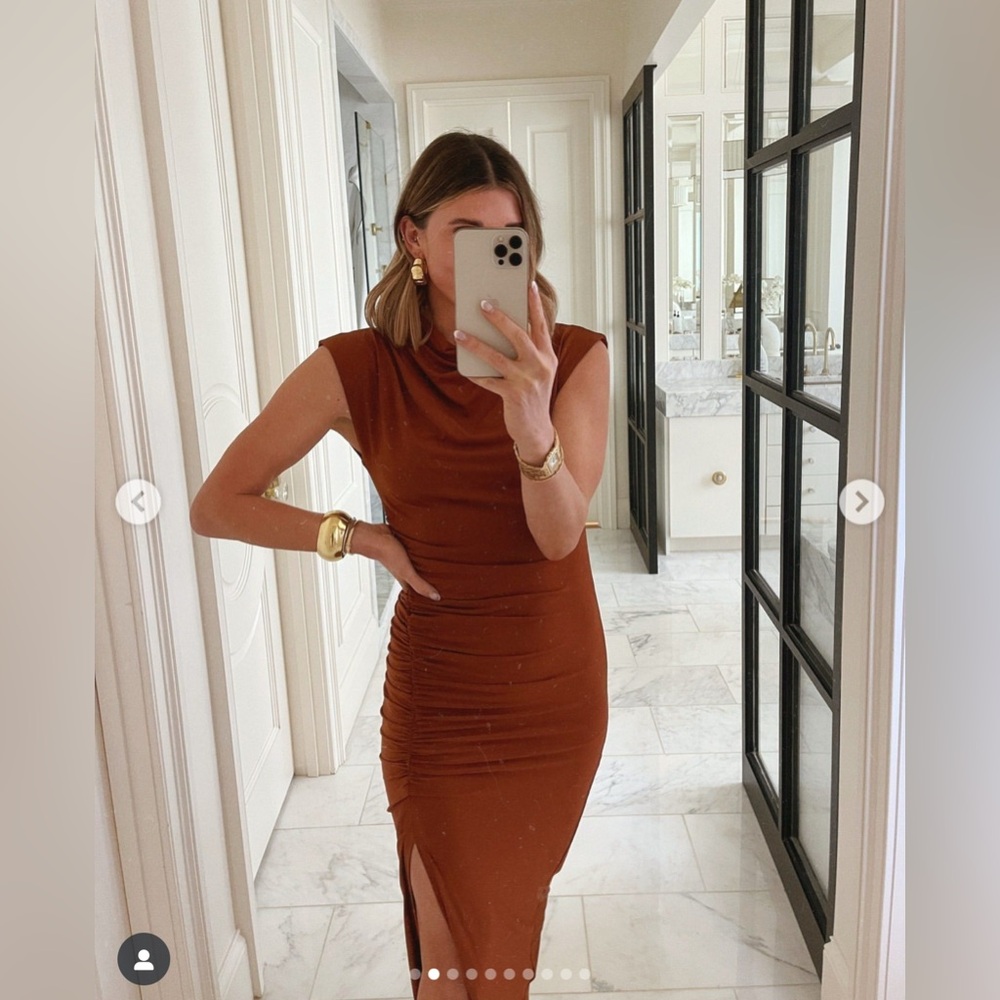 Vici Ruched Sleeveless Dress